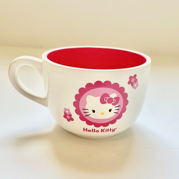 Hello Kitty Mug - Picture 2 of 2